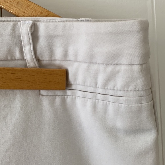 Le Chateau white crop pants - Picture 2 of 5